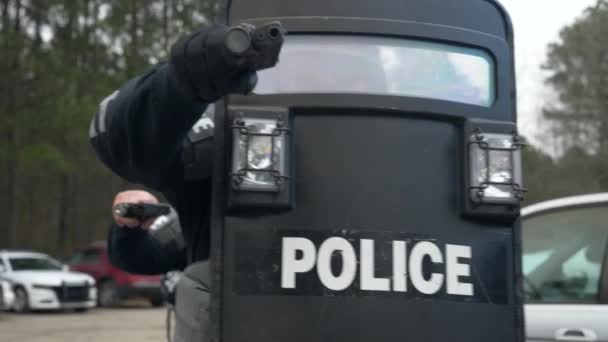 Полицейская Группа Спецназа Предпринимает Меры Проведения Боевых Действий Курсах Борьбе — стоковое видео