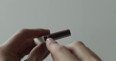 Kibrit kutusunda beyaz arkaplan eşleşmesi