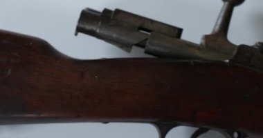 Eski antik Alman askeri tüfeği.