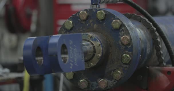 Essai Cylindre Hydraulique Dans Atelier Hydraulique — Video