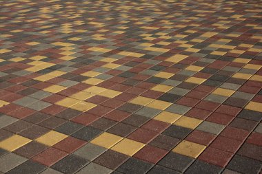 Renkli mozaik tuğlalı asfalt zemin geometrik arkaplan dokusu perspektifte elementleri oluşturur