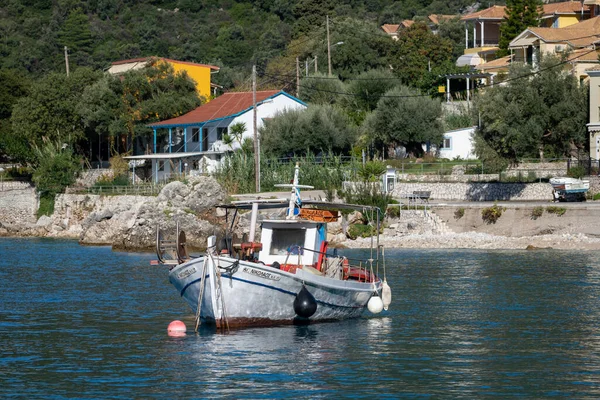 Lefkada Řecko 2021 Typický Tradiční Malý Řecký Rybářský Člun Pro — Stock fotografie