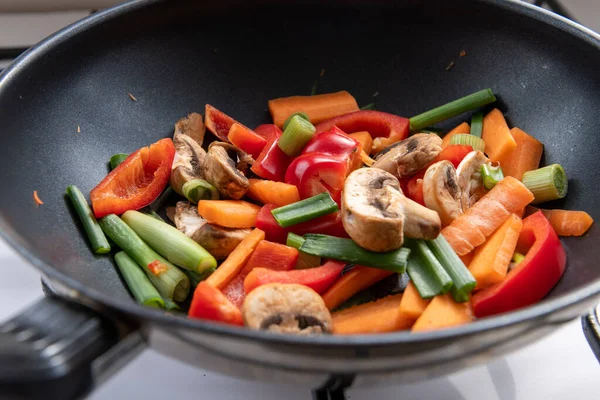 Míchaná Zelenina Míchat Smažit Wok — Stock fotografie