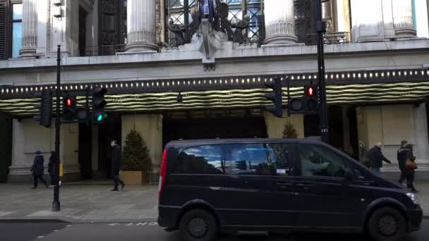 Londonba Egyesült Királyság 2021 Selfridges Áruház Bejárata Oxford Streeten Tele — Stock videók