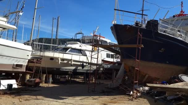 Lefkada Greece 2021 Boatyard Boats Yachts Storage Repair Maintenance — Vídeo de Stock