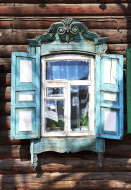 Klasik ahşap pencereler, dantelli ahşap Tomsk mimarisi..