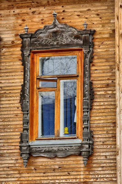 Vintage Ventanas Madera Encaje Arquitectura Madera Tomsk —  Fotos de Stock