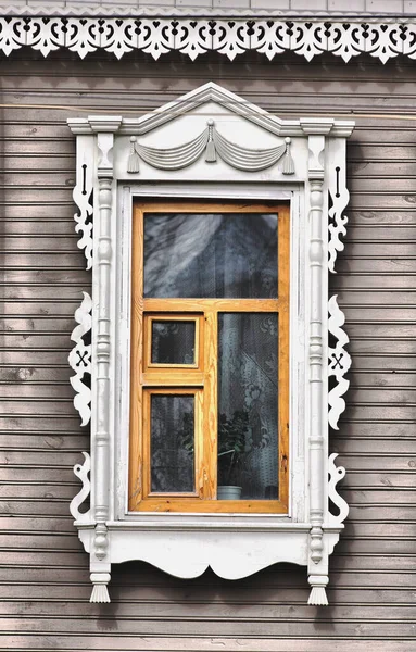 Vintage Wooden Windows Lacy Wooden Architecture Tomsk — Stock Photo, Image