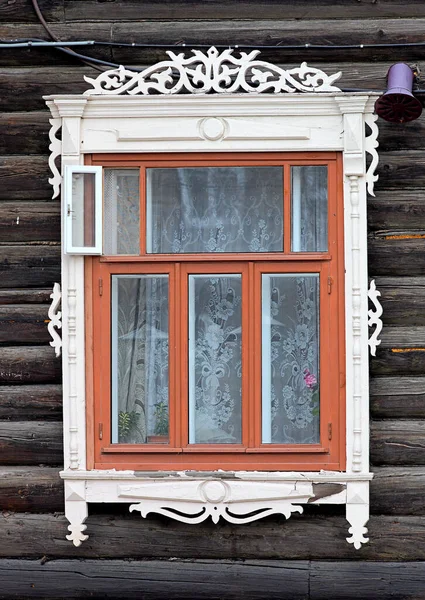 Vintage Ventanas Madera Encaje Arquitectura Madera Tomsk — Foto de Stock