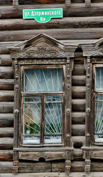 Ročník Dřevěná Okna Krajkové Dřevěné Architektury Tomsk — Stock fotografie