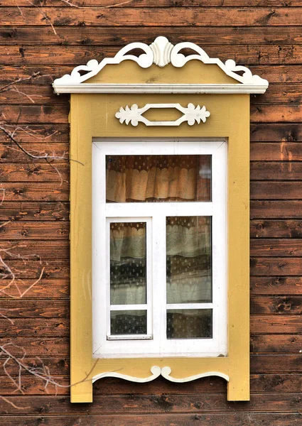 Vintage Wooden Windows Lacy Wooden Architecture Tomsk — Stock Photo, Image