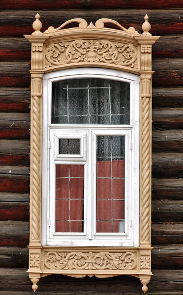 Vintage Wooden Windows Lacy Wooden Architecture Tomsk — Stock Photo, Image