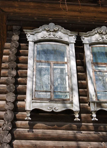 Fenêtres Bois Vintage Architecture Bois Dentelle Tomsk — Photo