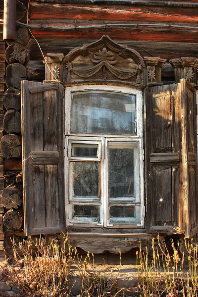 Janelas Madeira Vintage Arquitetura Madeira Rendada Tomsk — Fotografia de Stock