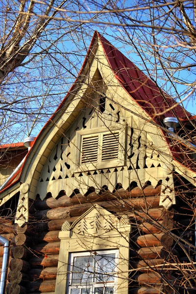 Vintage Ventanas Madera Encaje Arquitectura Madera Tomsk — Foto de Stock