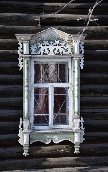 Zabytkowe Drewniane Okna Koronkowa Drewniana Architektura Tomska — Zdjęcie stockowe
