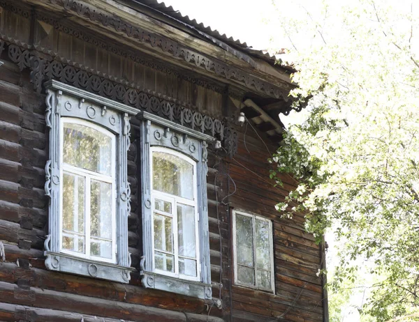 Vintage Ventanas Madera Encaje Arquitectura Madera Tomsk — Foto de Stock