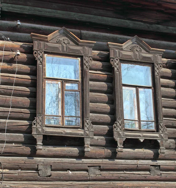 Vintage Wooden Windows Lacy Wooden Architecture Tomsk — Stock Photo, Image