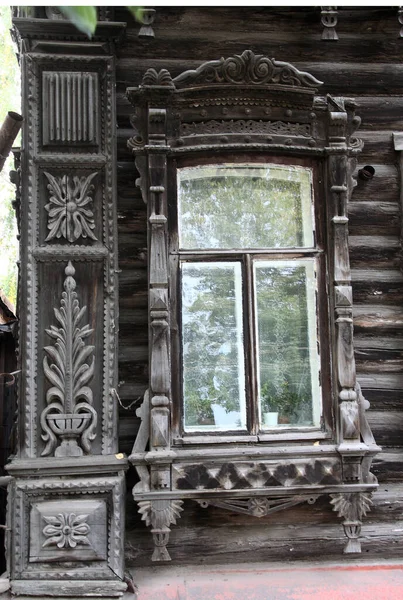 Vintage Holzfenster Spitze Holzarchitektur Von Tomsk — Stockfoto