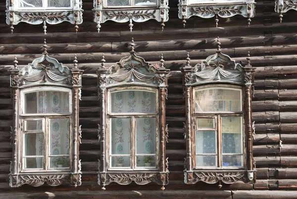 Janelas Madeira Vintage Arquitetura Madeira Rendada Tomsk — Fotografia de Stock