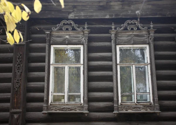 Janelas Madeira Vintage Arquitetura Madeira Rendada Tomsk — Fotografia de Stock