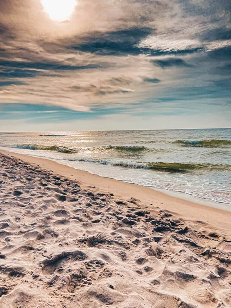 Captivating Sea Waves Azure Sky — Stock Photo, Image