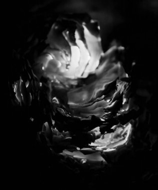 Riyad, Suudi Arabistan, 18-mar-2022, yanan kağıt külü manzarası, güzel bir masaüstü fotoğrafı.