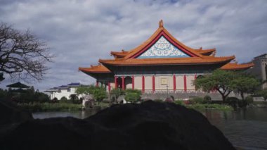 Chiang Kai Shek 'teki Guanghua Gölü Anıt Parkı, Taipei, Tayvan