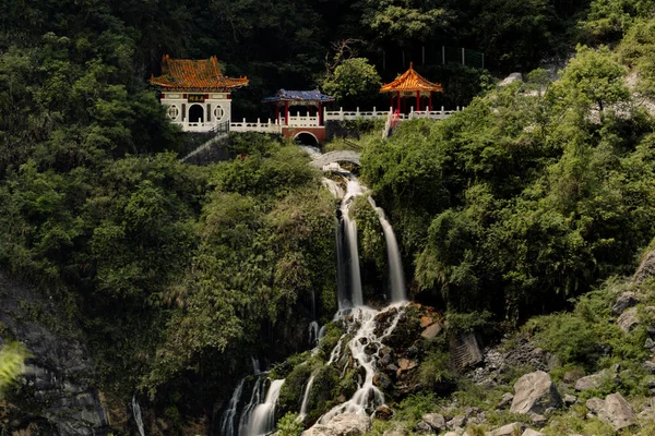 Temple Changchun Sanctuaire Printemps Éternel Cascade Parc National Taroko Hualien — Photo