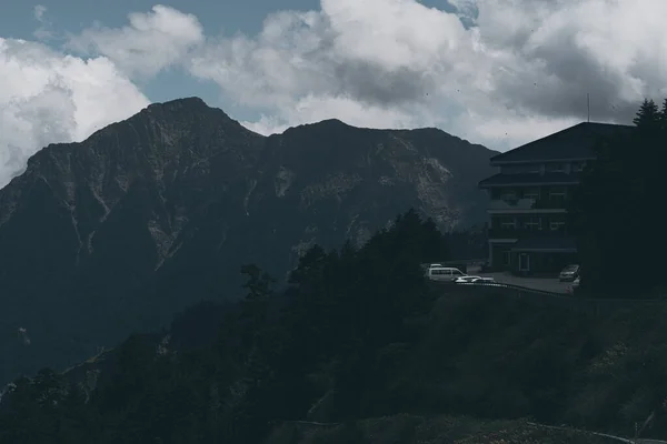 Нанту Тайвань Будівельний Вид Лодж Сунксуе Songxue Національному Лісовому Рекреаційному Ліцензійні Стокові Зображення