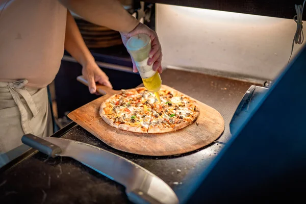 Hand Made Fresh Organic Vegan Pizza Close — Stock Photo, Image