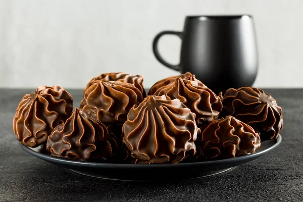 Kahvaltıda tatlı, ev yapımı sağlıklı.