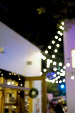 Yılbaşı ağacı süslemesiyle bulanık görüntü bokeh