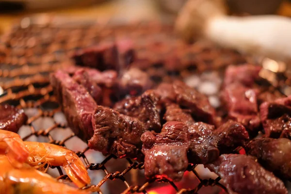Korean Style Barbecue Grill Bbq Rare Meat Shrimp — Stok fotoğraf