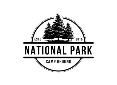 Rustic Retro Vintage Woodland, Evergreen, Pines, Spruce, Sedir ağacı logosu tasarımı