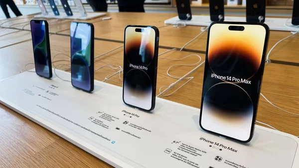 Bangkok Tailandia Septiembre 2022 Apple Iphone Pro Max Smartphones Nuevos Imagen De Stock