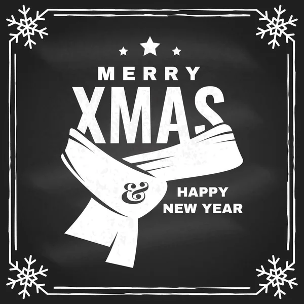 圣诞快乐,新年快乐邮票,贴有圣诞老人冬季围巾的贴纸.黑板上的向量。复古风格的圣诞老人红围巾复古风格的圣诞新年标志复古字体设计 — 图库矢量图片