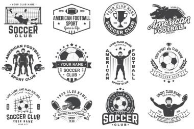 Futbol ve Amerikan futbolu ya da rugby takımı rozeti. Vektör. Futbol, futbolcu, boğa, Amerikan futbolcusu, miğfer, top ve omuz pedleri ile klasik tasarım.