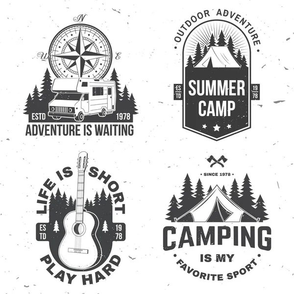 Set Camping Badges Vector Illustration Concept Shirt Logo Print Stamp — Wektor stockowy