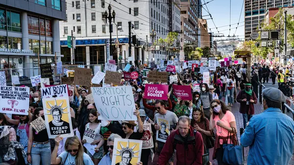 San Francisco 'da Kadın Hakları Yürüyüşü