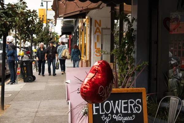 San Francisco Stati Uniti Febbraio 2020 Una Bacheca Pubblicitaria Con — Foto Stock