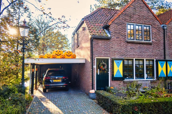 Wassenaar Países Bajos Noviembre 2020 Histórica Casa Holandesa Con Decoraciones —  Fotos de Stock