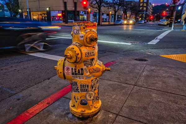 San Rafael Stany Zjednoczone Lutego 2020 Hydrant Przeciwpożarowy Umieszczony Rogu — Zdjęcie stockowe