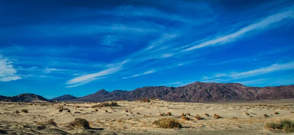 Λας Βέγκας Ηνωμένες Πολιτείες Φεβρουαρίου 2013 Ξηρά Έρημος Εξοχή Δίπλα — Φωτογραφία Αρχείου