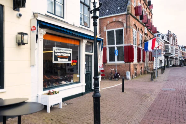 Voorburg Hollanda Mayıs 2021 Alışveriş Caddesi Küçük Dükkanları Kırmızı Panjurlu — Stok fotoğraf