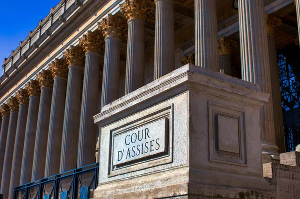 2014年3月6日 里昂高等法院 他有自己的台阶和专栏 — 图库照片
