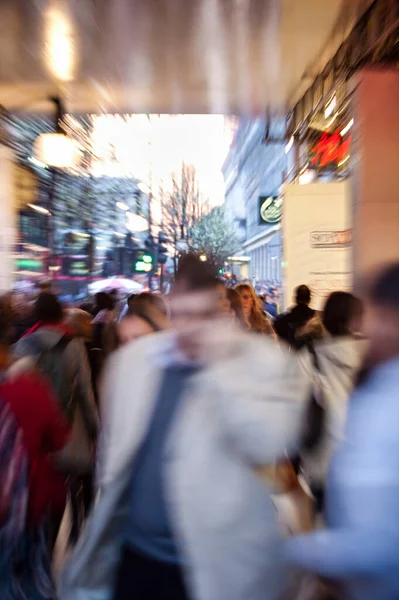 London United Kingdom March18 2009 Business Person Commuter Action Sidewalk — Stock Photo, Image