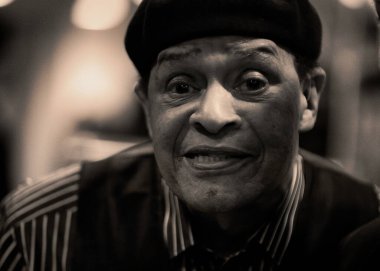 Lahey, Hollanda - Kasım 03 2009: al jarreau sadece ünlü bir blues şarkıcısı değil, aynı zamanda gerçek hayatta bir palyaço.