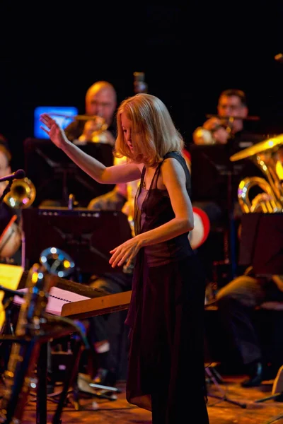 Hague Netherlands June 2010 Conductor Leading Orchestra Concert Music Venue — стоковое фото