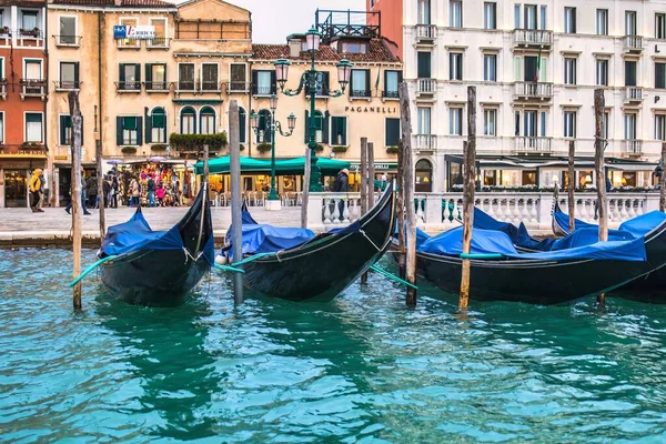 Venice Italy February 2016 Visit Venice Tourists All Gondolas Boats — Stock Photo, Image